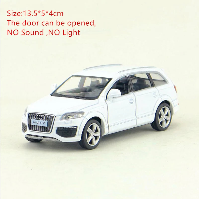 1:32 AUDI Q5 SUV Alloy Car Model Diecast & Toy Vehicles Metal Toy Car Model High Simulation Sound Light Collection Kids Toy Gift