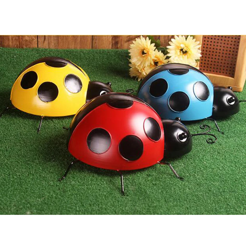 Iron Ladybug Metal Animal Hanging Wall Art Hanger Indoor Outdoor Garden Home Decoration, 10cm