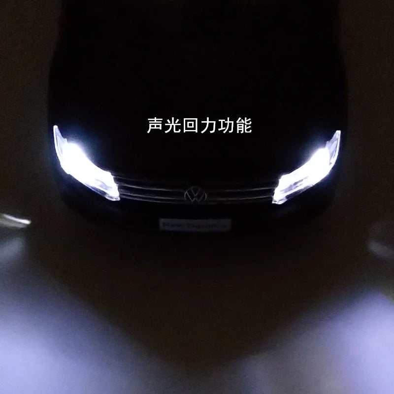 1:32 Tiguan SUV Alloy Cast Toy Car Model Sound and Light Children's Toy Collectibles Birthday gift