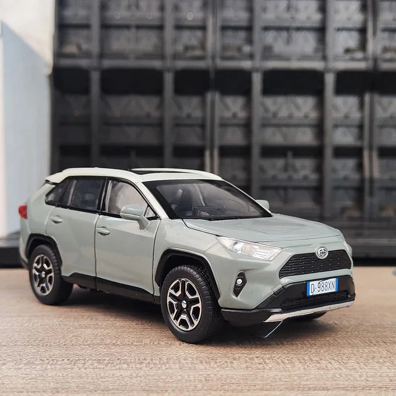 1:32 Toyota RAV4 SUV 2023 Alloy Model Car Toy Diecasts Metal Casting Sound and Light Pull Back Car Toys For Children Vehicle